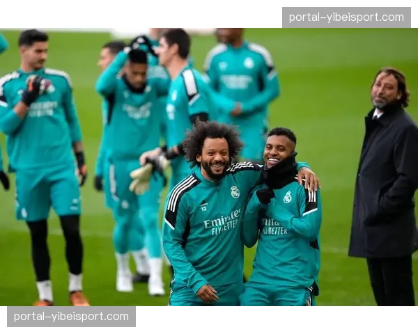 欧冠主题展览在伦敦开幕，展示赛事历史与足球科技发展