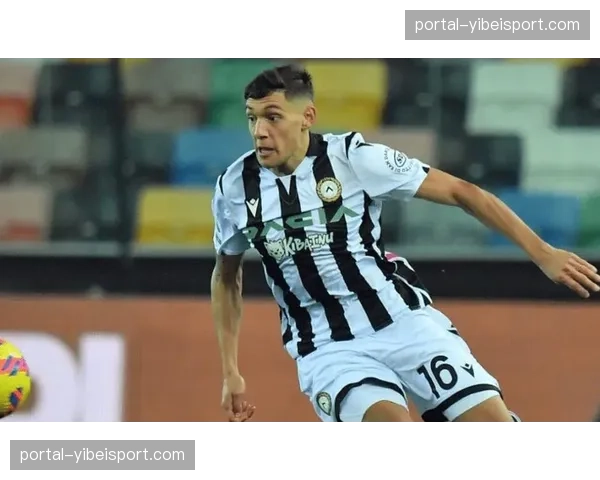 评论：乌迪内斯连续失球，暴露由攻转守时阵型松散问题